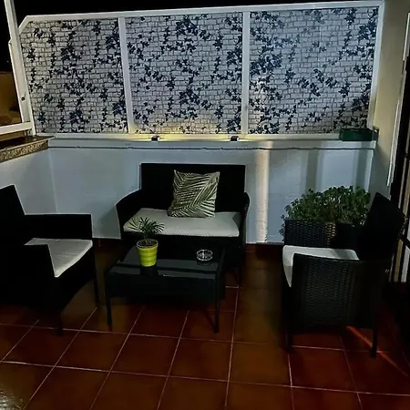El Rincon De Apolo. Atico Con Aparcamiento Gratis. Apartman Málaga