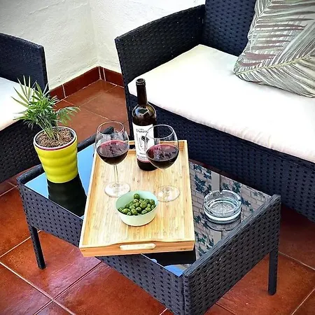 El Rincon De Apolo. Atico Con Aparcamiento Gratis. Apartman Málaga